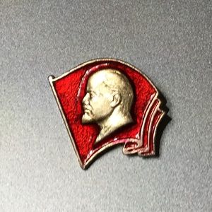 Antique Soviet high quality red flag Lenin pin